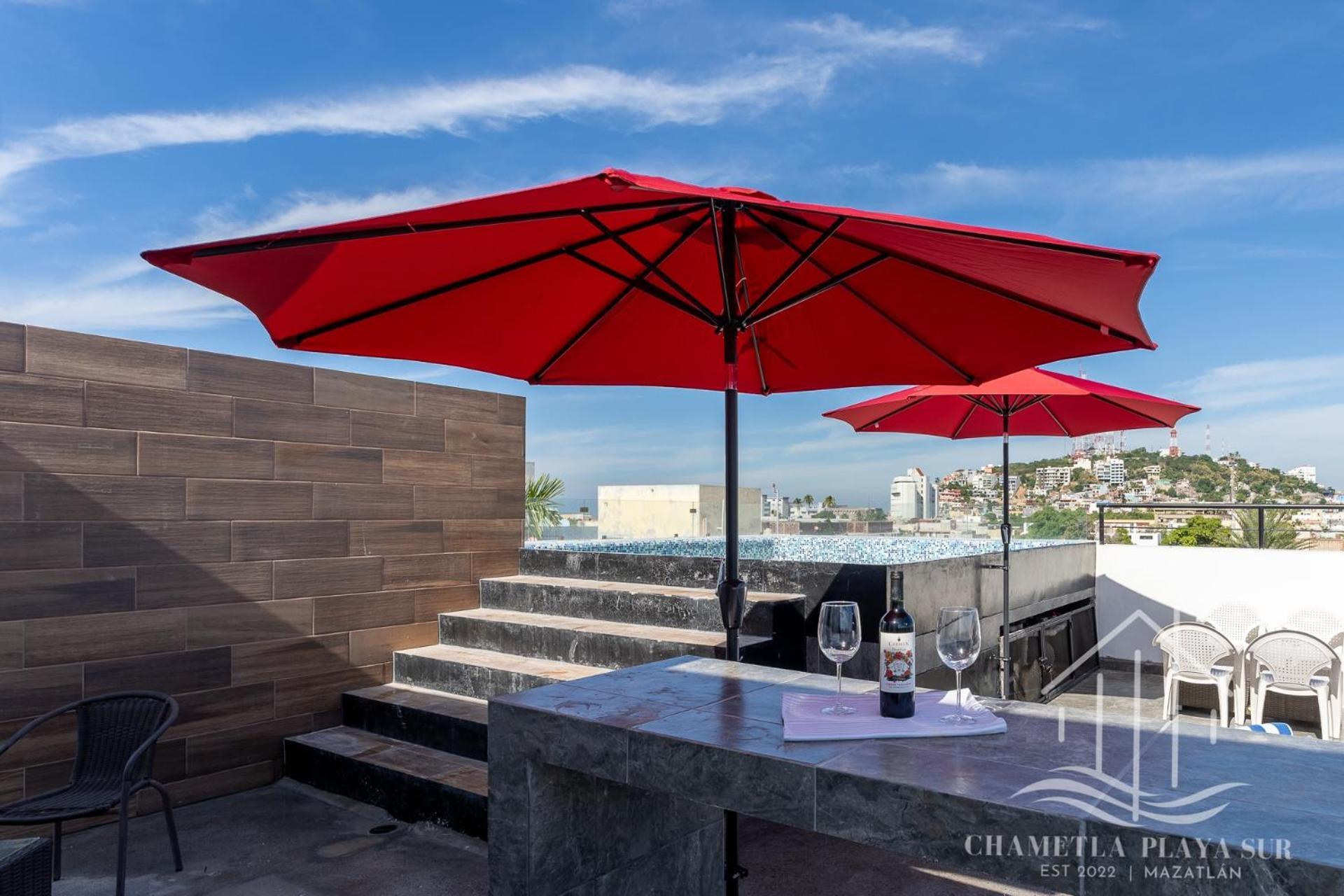 New & Modern, 5 Star Area, Walk 2 Beach, Pool, Views, King Bed 马萨特兰 外观 照片